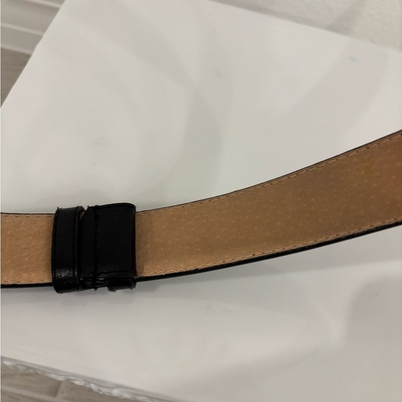 Black Belt with Silver Buckle Unique Toggle Closure Belt Fashion Accessory - Picture 12 of 16